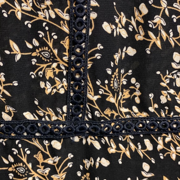 Dex Floral Dress - Picture 5 of 9